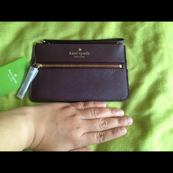 Kate spade wristlet - Picture 4 of 4